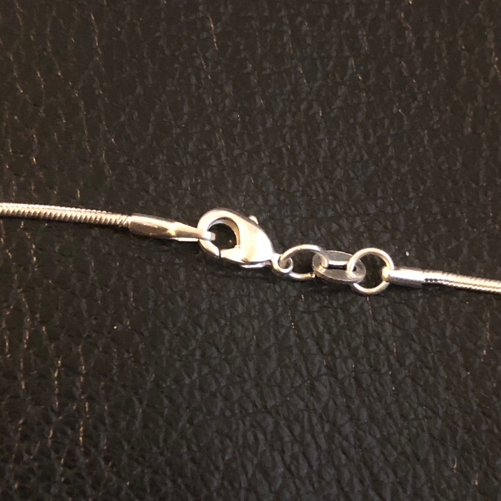 Sterling silver 925 chain & butterfly CZ pendant - Picture 4 of 4